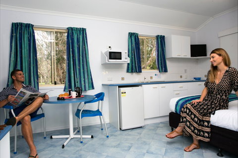 Glen Villa Resort - Foster Accommodation 1