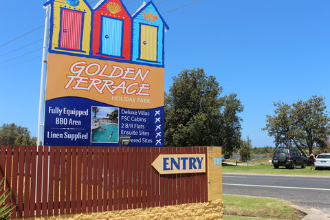 Golden Terrace Holiday Park - Foster Accommodation 1