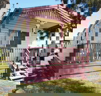 Jettys by the Lake - Foster Accommodation