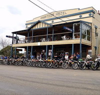 Kitchener Hotel - Foster Accommodation