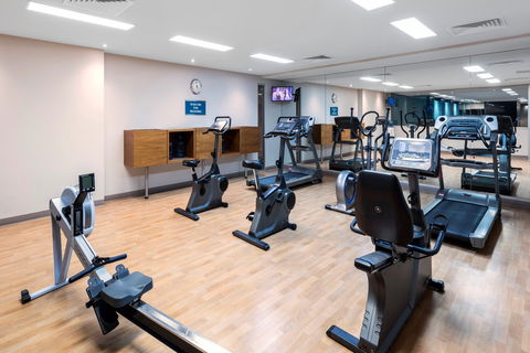 Oaks Glenelg Plaza Pier Suites - Foster Accommodation 2