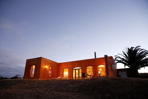 Sky House LifeTime Private Retreats - Foster Accommodation 0