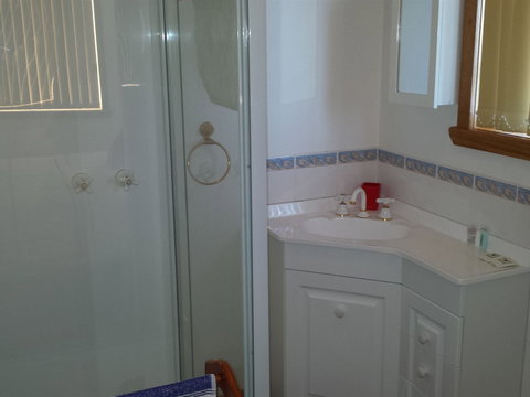 St Helens On The Bay - Foster Accommodation 1