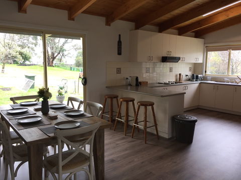 Swagman Homestead At Stockman's Ridge Wines - Foster Accommodation 2