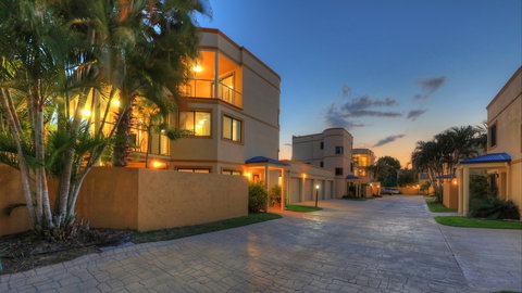 The Grange Resort Hervey Bay - Foster Accommodation 1