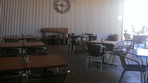 The Port Of Bourke Hotel - Foster Accommodation 2
