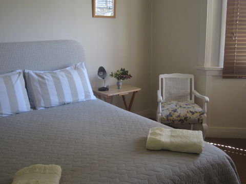 Valley Views Bed And Breakfast - Foster Accommodation 1