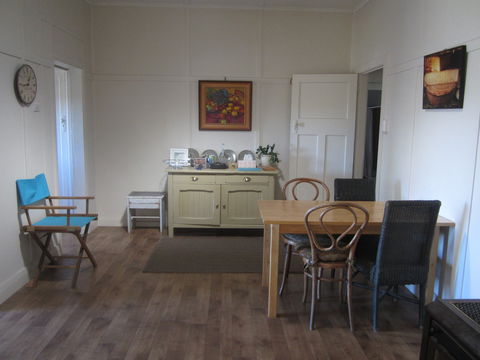 Valley Views Bed And Breakfast - Foster Accommodation 2