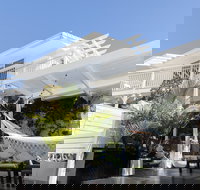 White Beach Cottage - The Perfect Beach Getaway - Foster Accommodation