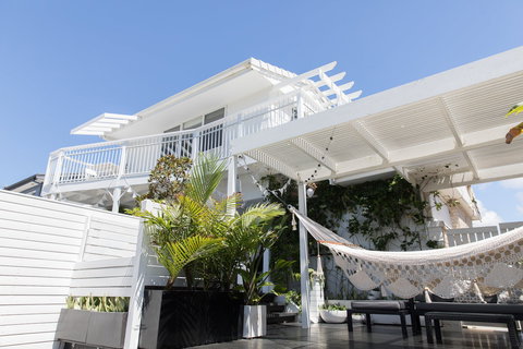 White Beach Cottage - The Perfect Beach Getaway - Foster Accommodation 0