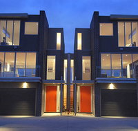 Aqua Ocean Villas - Foster Accommodation