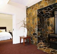 Lakes Entrance Waverley House Cottages - Foster Accommodation