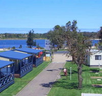 Waters Edge Holiday Park - Foster Accommodation