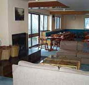 Trackers Mountain Lodge - Foster Accommodation