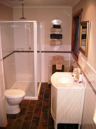 Heatherington Cottage - Foster Accommodation 0