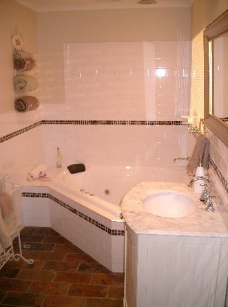 Heatherington Cottage - Foster Accommodation 2