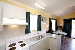 BIG4 Bendigo Ascot Holiday Park - Foster Accommodation 1