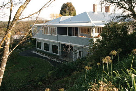 Azidene House - Foster Accommodation 0