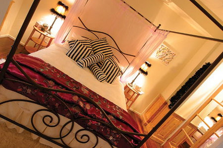 Azidene House - Foster Accommodation 3