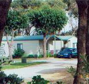 The Lakes Beachfront Holiday Retreat - Foster Accommodation