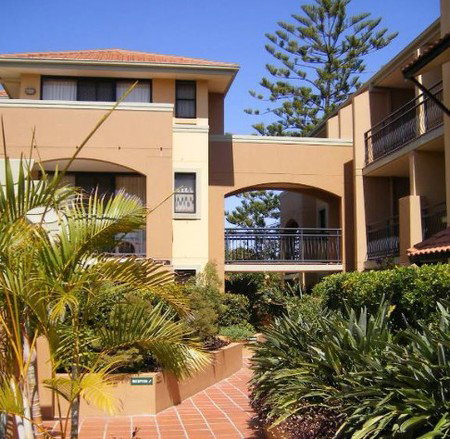 Mermaid Beach Park View - Foster Accommodation 3