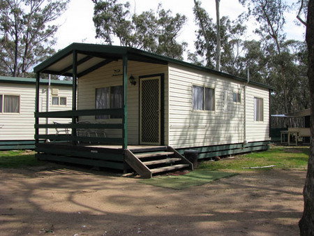 Laanecoorie Lakeside Park - Foster Accommodation 1