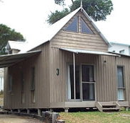 Marina Beach Cottages - Foster Accommodation