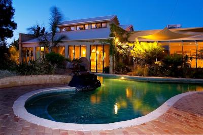 Madison Spa Resort - Foster Accommodation 2