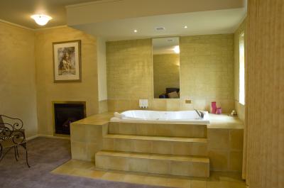 Madison Spa Resort - Foster Accommodation 5