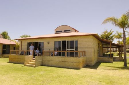 Discovery Holiday Parks - Koombana Bay - Foster Accommodation 0