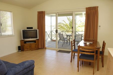 Discovery Holiday Parks - Koombana Bay - Foster Accommodation 2