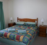 Woodcroft Park Caravan Park - Foster Accommodation