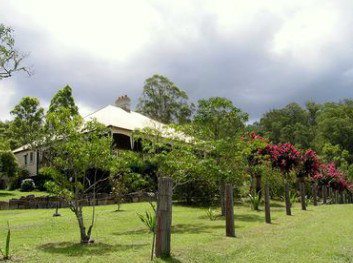 Guesthouse Mulla Villa - Foster Accommodation 0