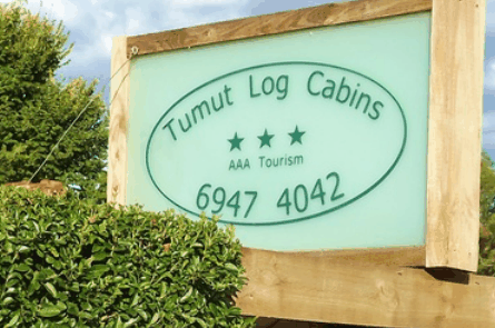 Tumut Log Cabins - Foster Accommodation 3