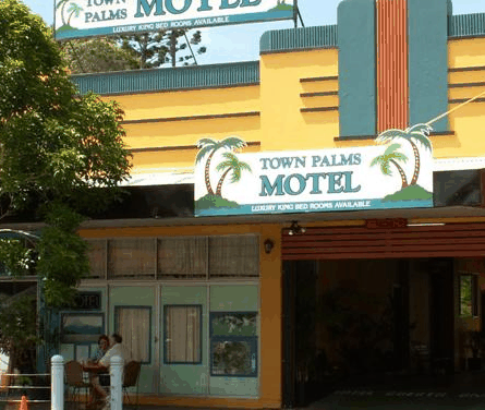 Town Palms Motel - Foster Accommodation