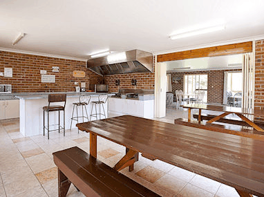 Riverbreeze Tourist Park - Foster Accommodation