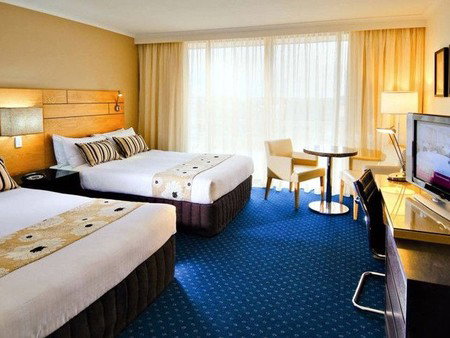 Watermark Hotel Brisbane - Foster Accommodation 0