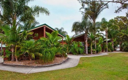 Blue Dolphin Resort & Holiday Park - Foster Accommodation 1