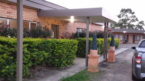 AA Hilldrop Motor Inn - Foster Accommodation 1
