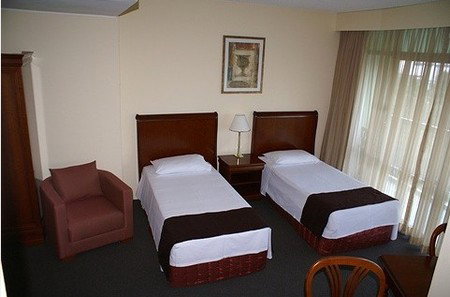 Metro Hotel Tower Mill - Foster Accommodation 0