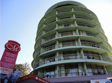 Metro Hotel Tower Mill - Foster Accommodation 1