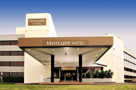 Mercure Penrith - Foster Accommodation 1