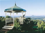Storeyline Tours - Foster Accommodation 3