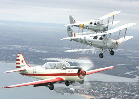 Vintage Tiger Moth Joy Flights - Foster Accommodation 0