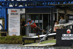 Cable Ski Logan - Foster Accommodation 2