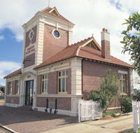 Merredin Town Hall - Foster Accommodation