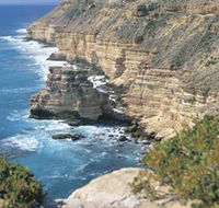 Island Rock and Natural Bridge - Foster Accommodation