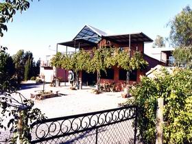 The Terrace Gallery At Patly Hill Farm - Foster Accommodation 0