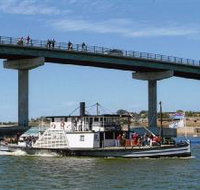 Paddle Steamer Oscar W - Foster Accommodation