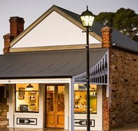 Hither and Yon Wines - Foster Accommodation